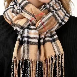 English Classic Plaid Beige and Black Women's Scarf